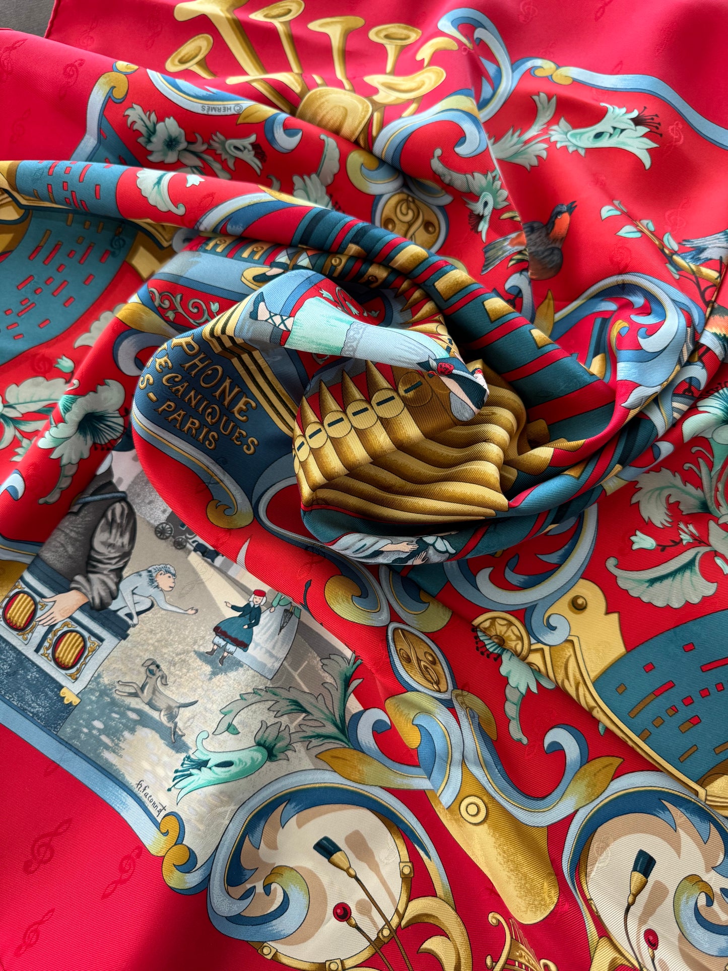 HERMES ORGAUPHONE ET AUTRES MECANIQUES SCARF BY FACONNET 90 CM SILK JACQUARD