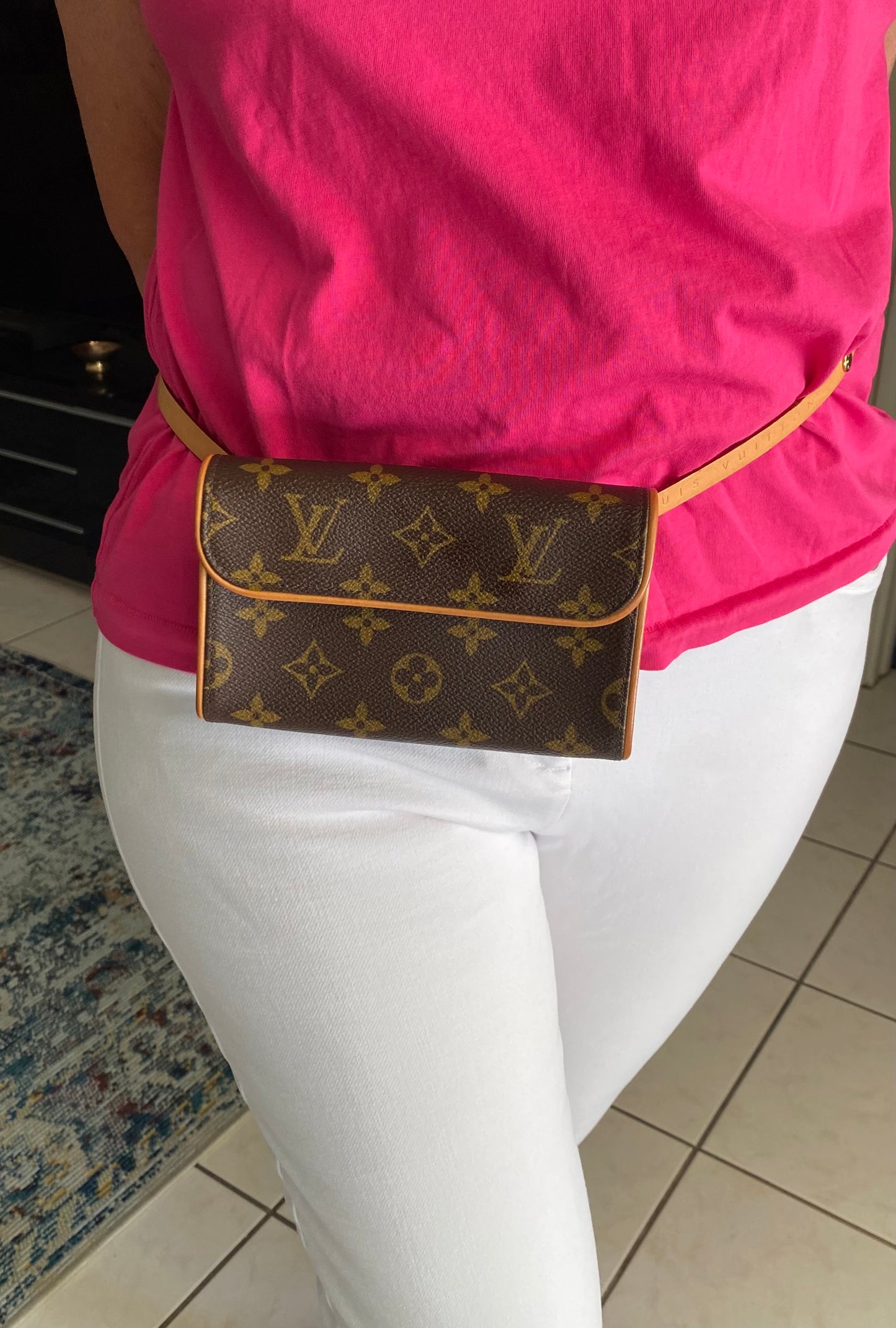 Louis Vuitton Pochette Florentine Pouch S Brown Leather