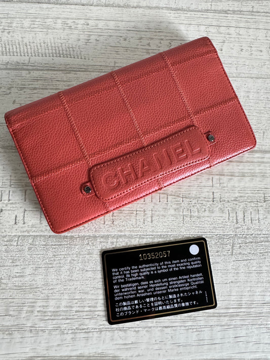 CHANEL Logo Caviar Skin Long Bifold Wallet