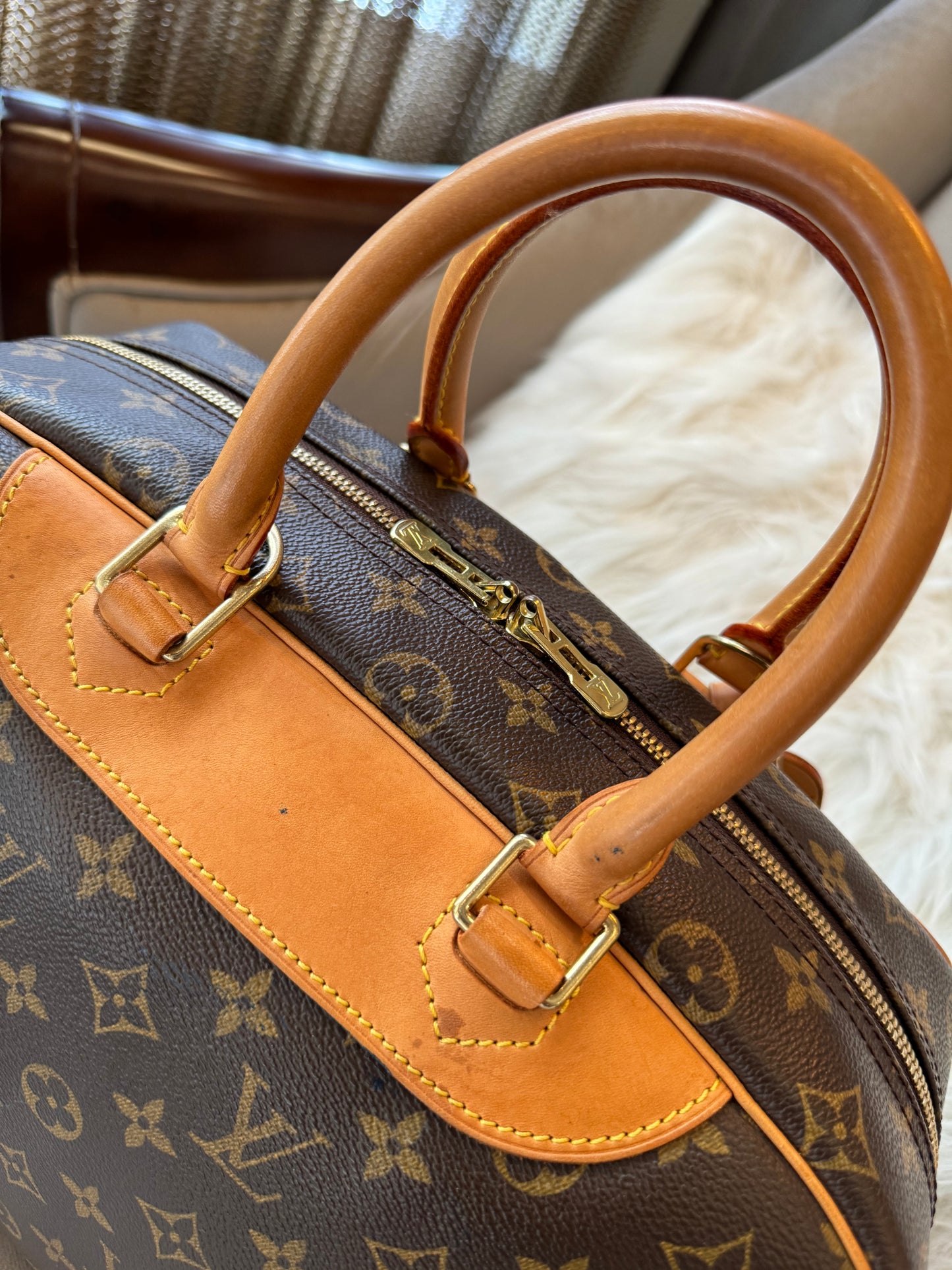 Louis Vuitton Deauville Handbag Monogram