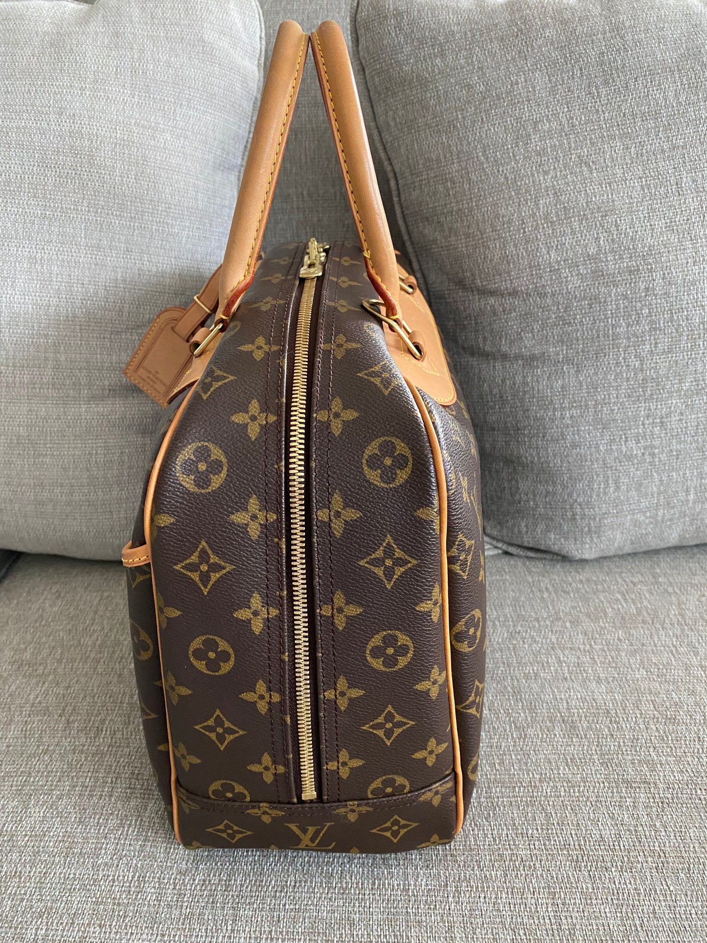 Louis Vuitton Deauville Monogram Canvas Bag