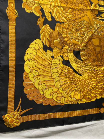 Authentic HERMES Scarf "ARMETS en PANACHE" 100% Silk Black Gold Mint