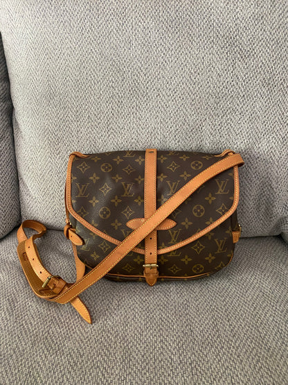 Louis Vuitton Saumur Shoulder Bag 30 Brown Monogram Canvas