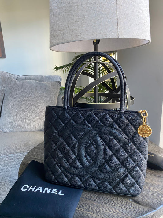 Chanel Classic Gold Medallion CC Logo Quilted Black Caviar Skin Tote Bag