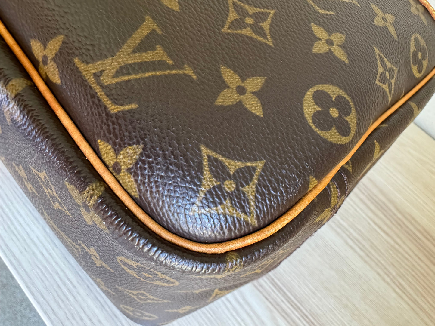 LOUIS VUITTON Monogram Deauville Hand Bag