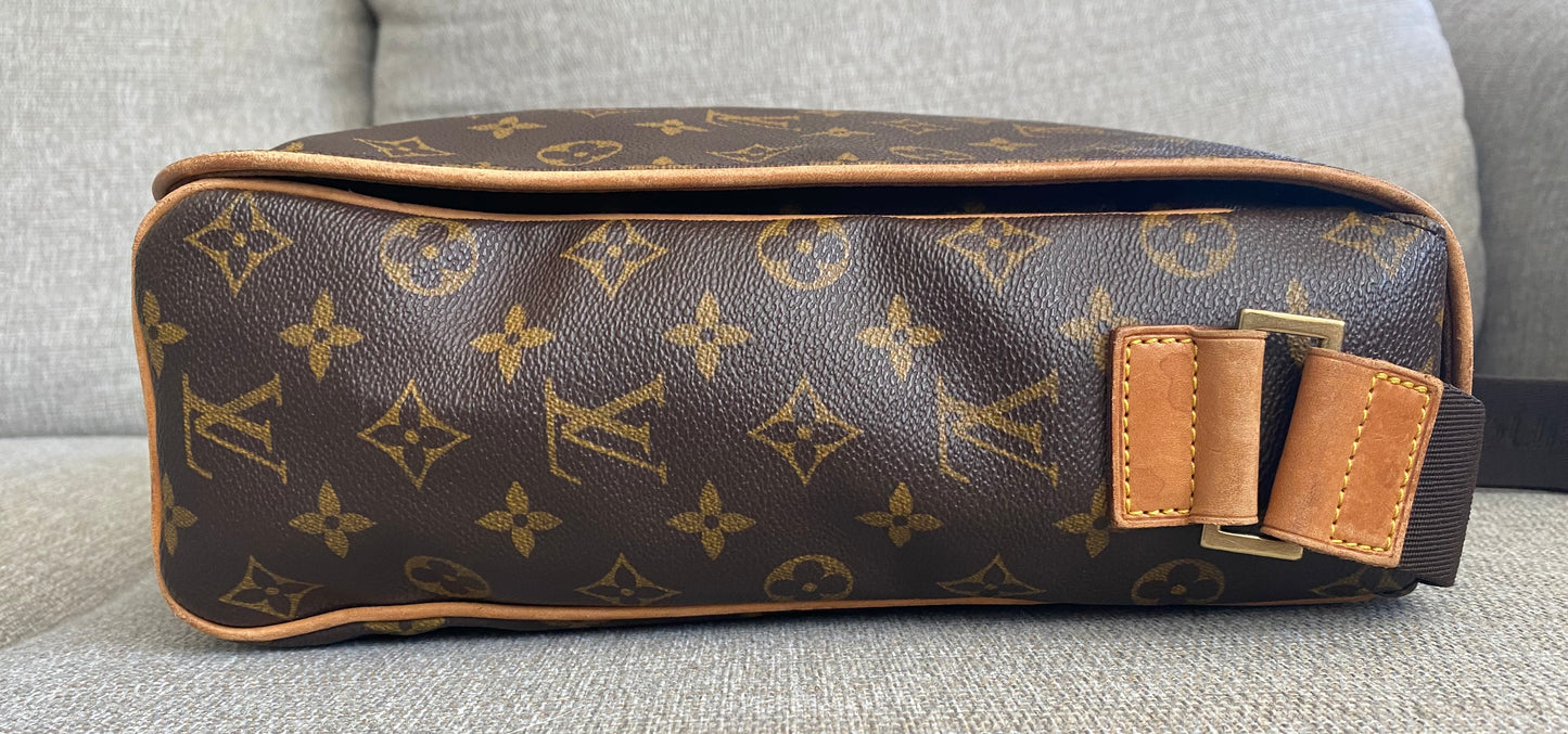 Louis Vuitton Abbesses Messenger Bag Brown Canvas