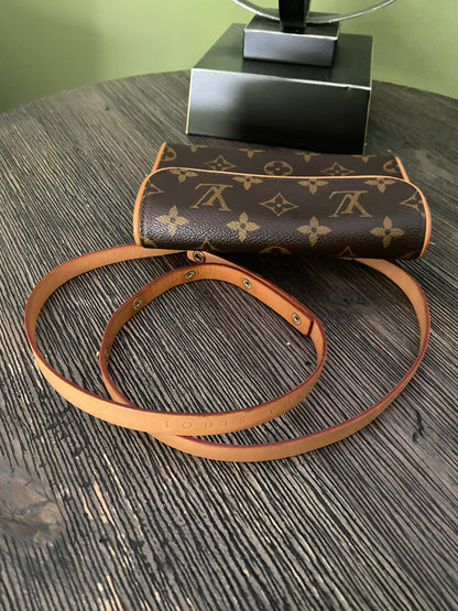 Louis Vuitton Pochette Florentine Pouch S Brown Leather