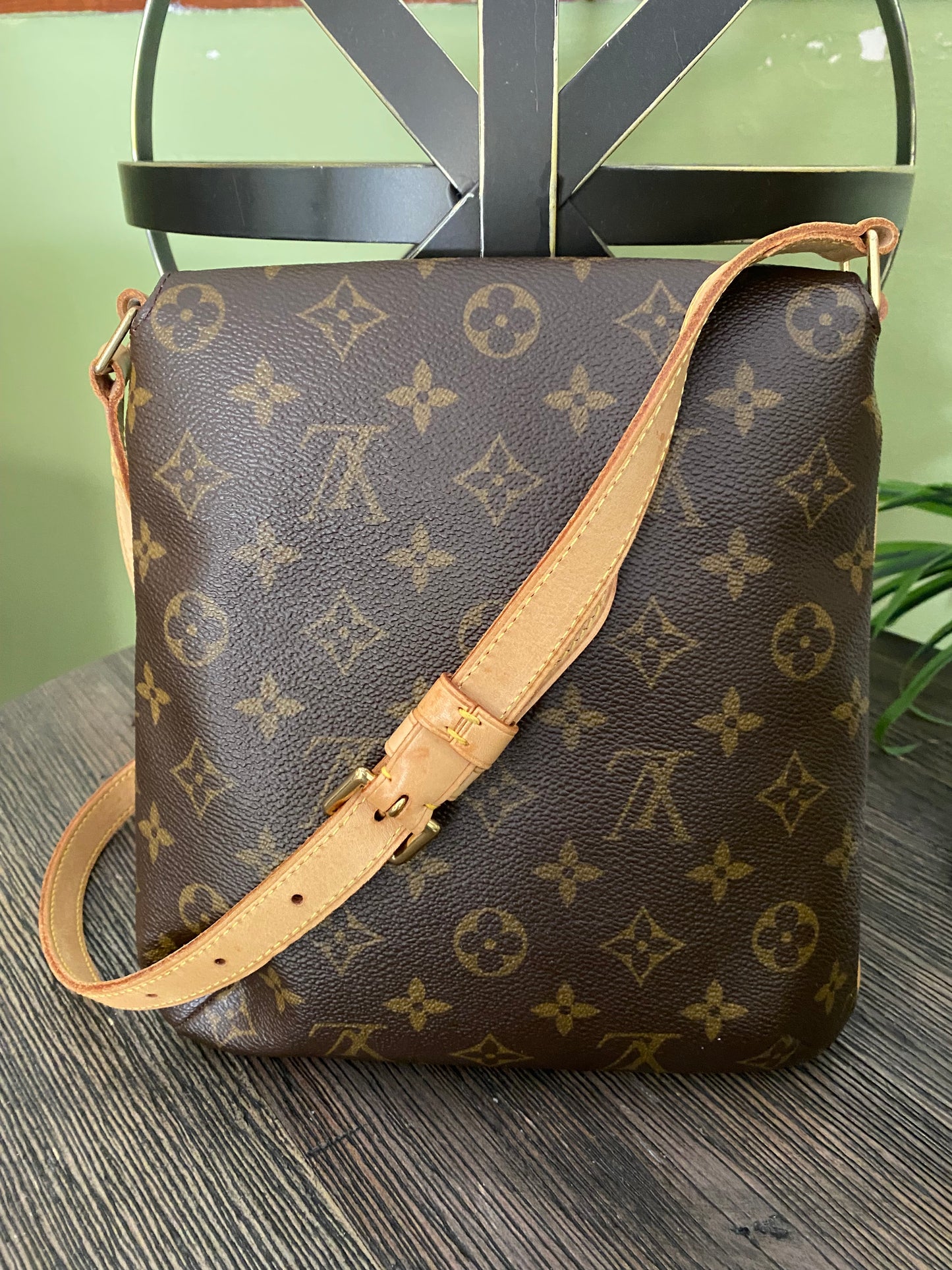 Louis Vuitton LV Shoulder Bag Musette Salsa short shoulder Monogram