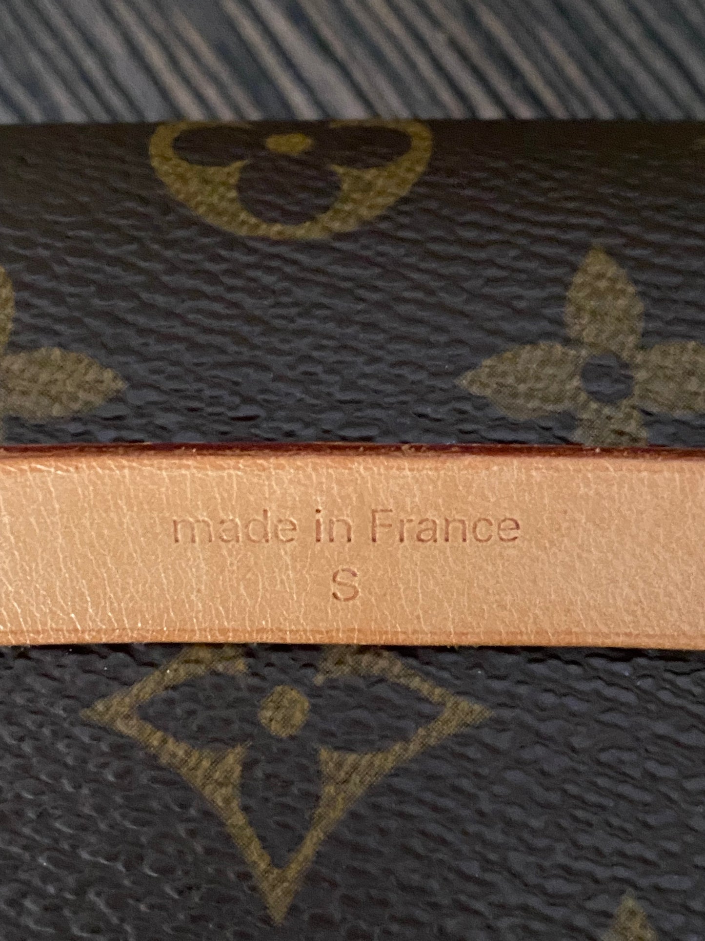 Louis Vuitton Pochette Florentine Pouch S Brown Leather