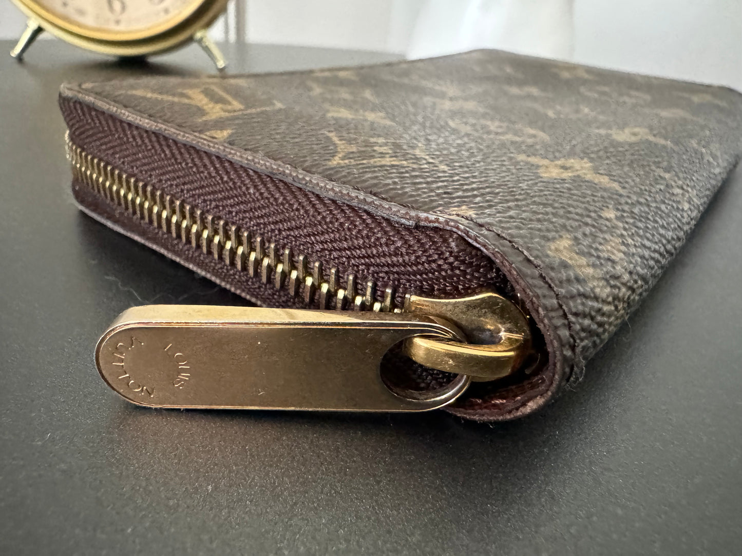 Louis Vuitton Monogram Zippy Wallet Round Purse