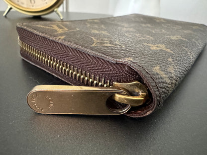 Louis Vuitton Monogram Zippy Wallet Round Purse