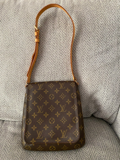 Louis Vuitton LV Shoulder Bag Musette Salsa short shoulder Monogram