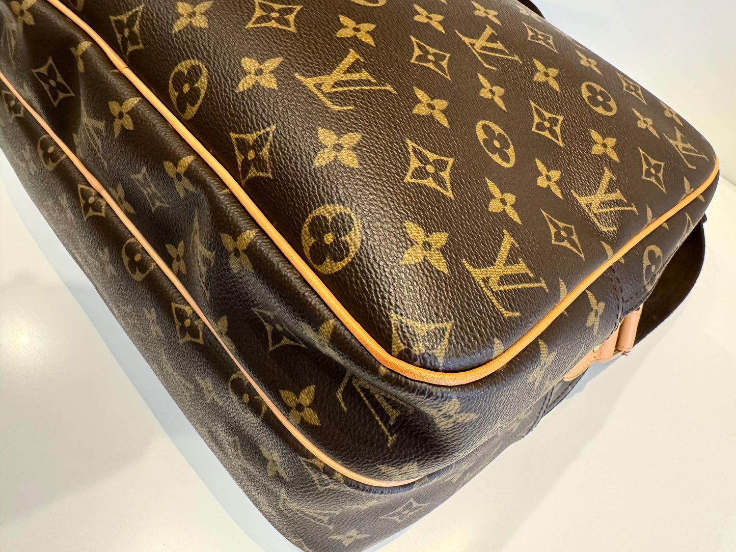 Louis Vuitton Reporter GM Messenger Crossbody Travel Bag Brown Monogram Canvas