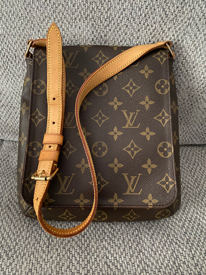 Louis Vuitton LV Shoulder Bag Musette Salsa short shoulder Monogram