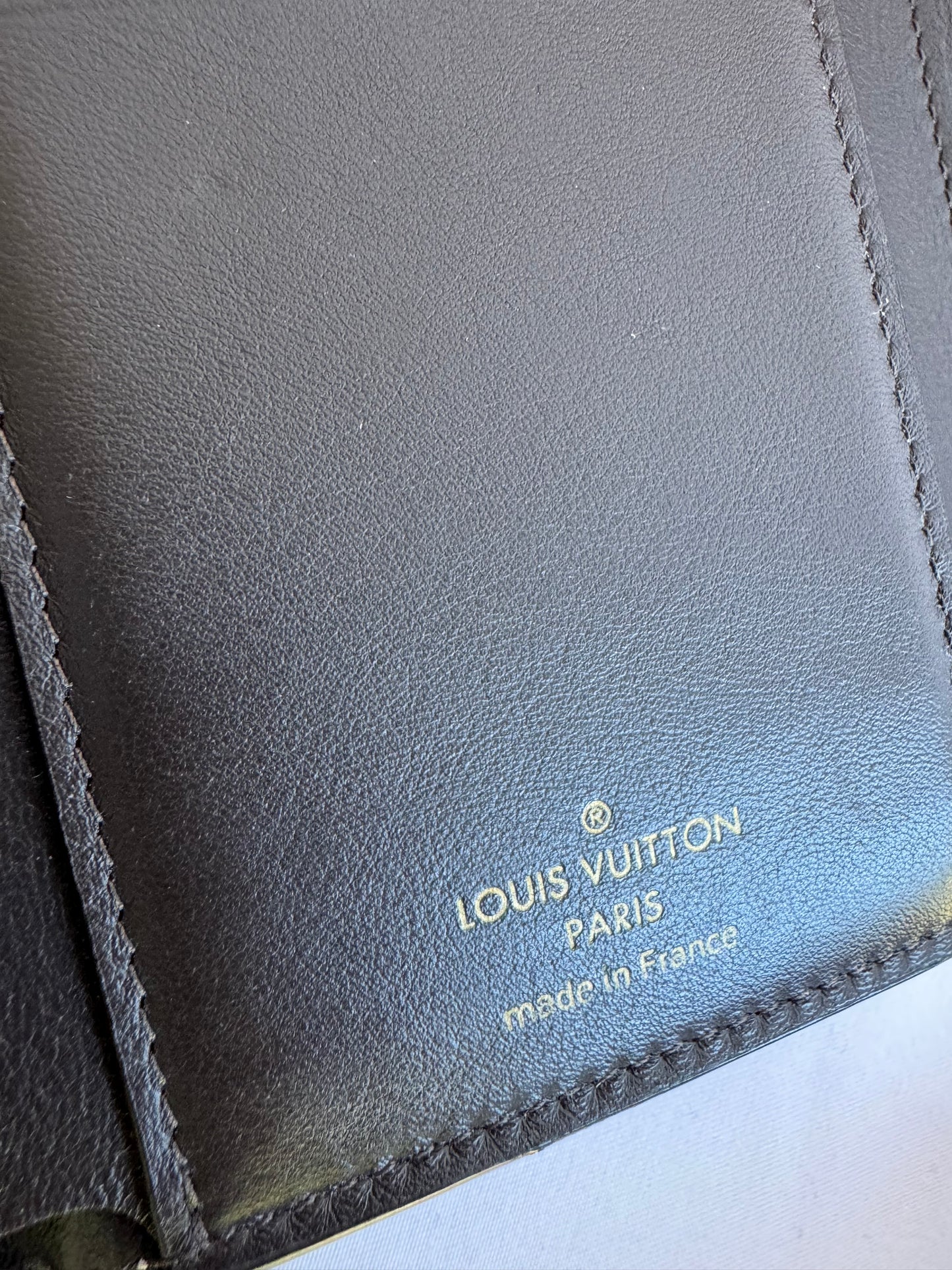 Louis Vuitton Capucines Compact Galet Trifold Wallet M62159 MRP $1030