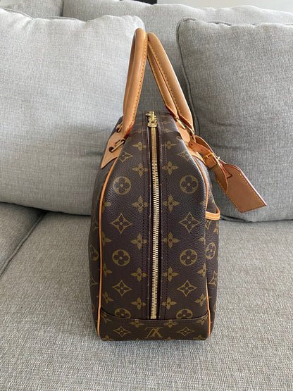 Louis Vuitton Deauville Monogram Canvas Bag