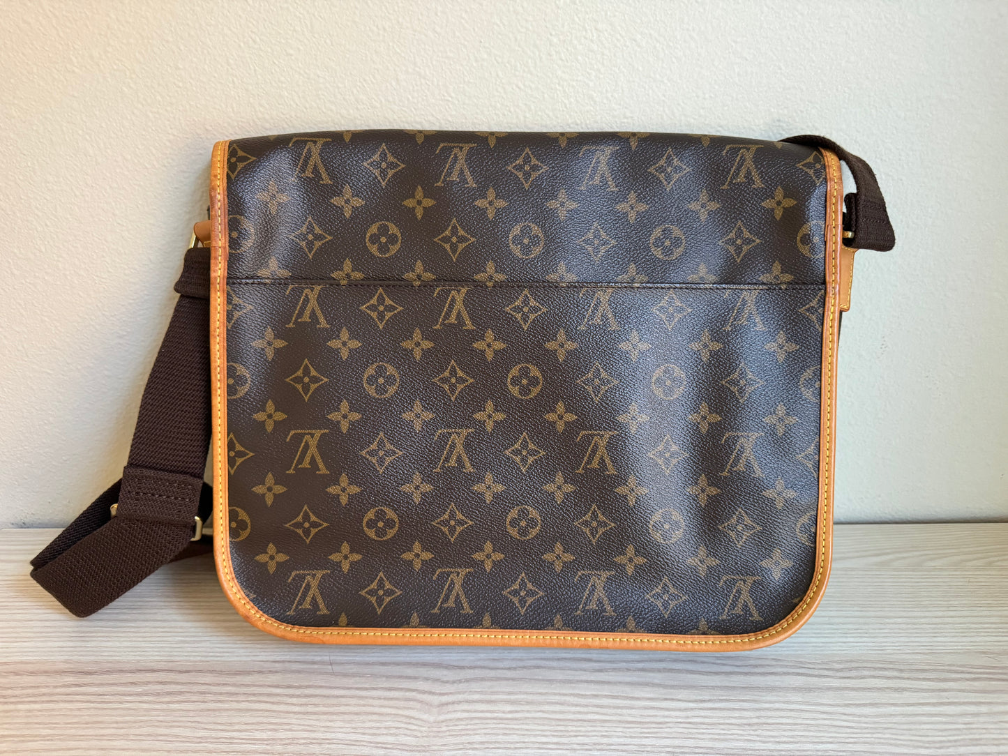 Louis Vuitton Bosphore GM Crossbody Messenger Bag Brown Monogram fits Apple 13” Laptop