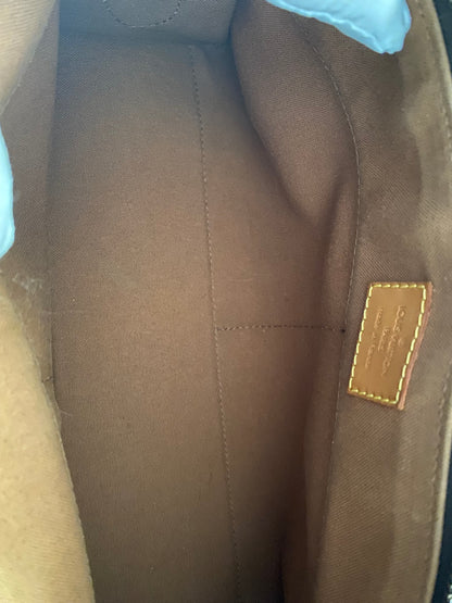 Louis Vuitton Popincourt Shoulder Bag Brown Canvas