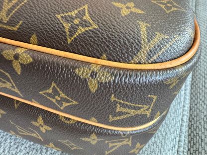 LOUIS VUITTON LV Reporter PM Crossbody Messenger Bag Monogram Canvas