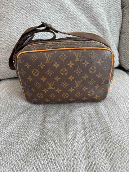 LOUIS VUITTON LV Reporter PM Crossbody Messenger Bag Monogram Canvas