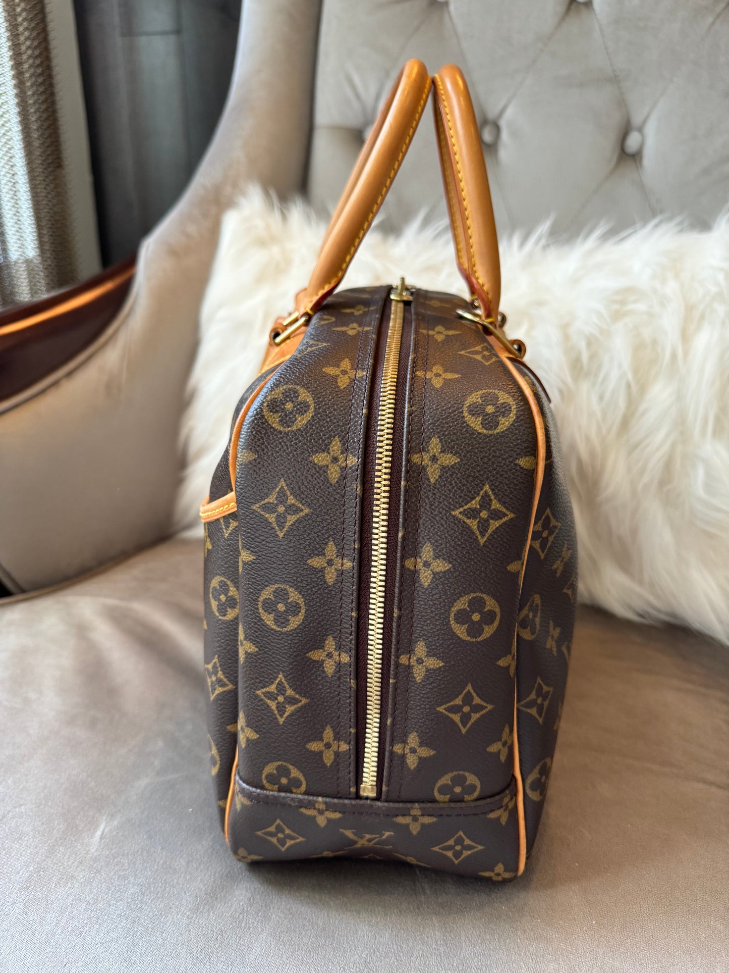 Louis Vuitton Deauville Handbag Monogram