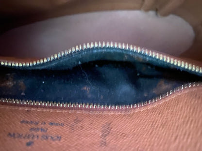 Louis Vuitton Babylone Tote Brown Canvas