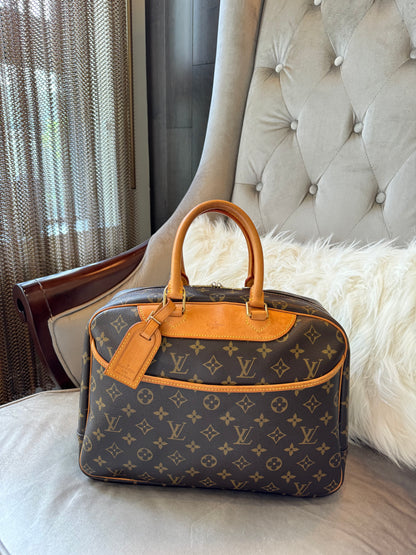 Louis Vuitton Deauville Handbag Monogram