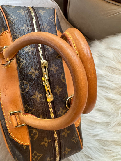 Louis Vuitton Deauville Handbag Monogram