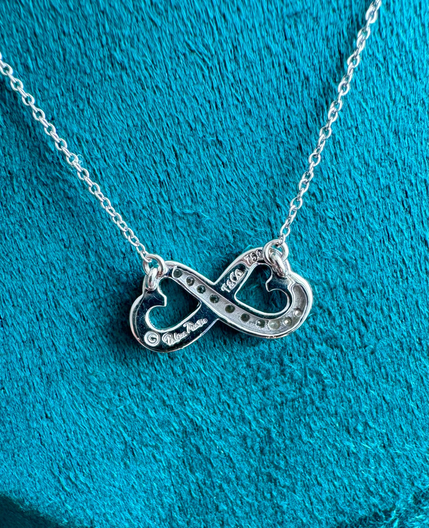 Tiffany & Co Paloma Picasso Double Loving Heart Infinity Necklace 18K White Gold 16.8”