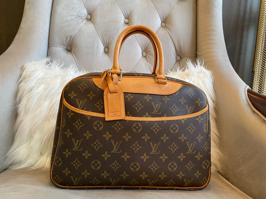 Louis Vuitton Monogram Deauville Hand Bag